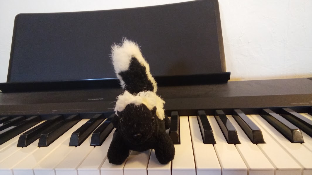 Sprayel Extravaganza!!!🦨.｡*ﾟ+.*.｡ ﾟ+..｡*ﾟ+